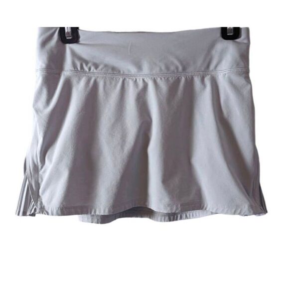 LULULEMON ATHLETICA Play Off The Pleats Skirt 13' Size 4 - Picture 6 of 7